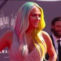 Kesha kaebas oma produtsendi Dr. Luke'i kohtusse 10 aasta pikkuse seksuaalse ja vaimse kuritarvitamise eest