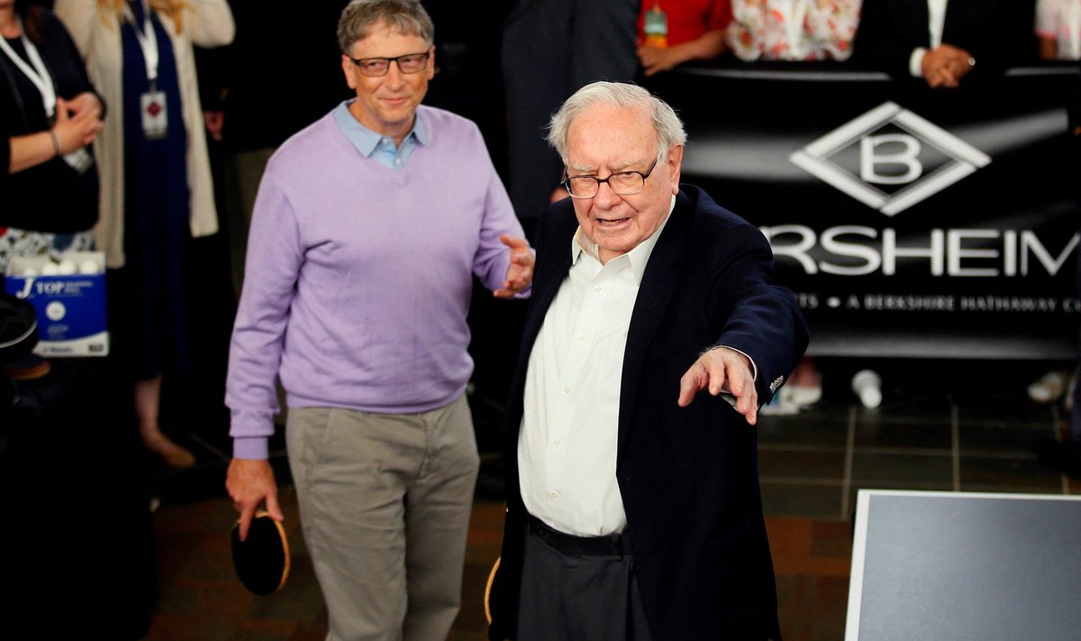 Warren Buffett on lubanud, et annetab vähemalt 99% oma varandusest, saades selleks innustust Bill Gatesilt ja tema eksabikaasalt Melinda Gatesilt.
