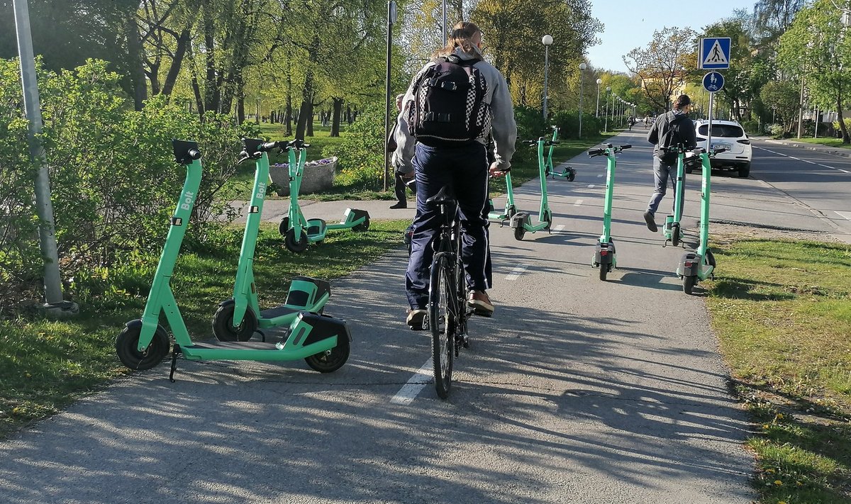 Tõukerattad Tallinna linnapildis.