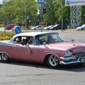 FOTOD: Tallinnas võis märgata stiilseid klassikalisi Ameerika autosid