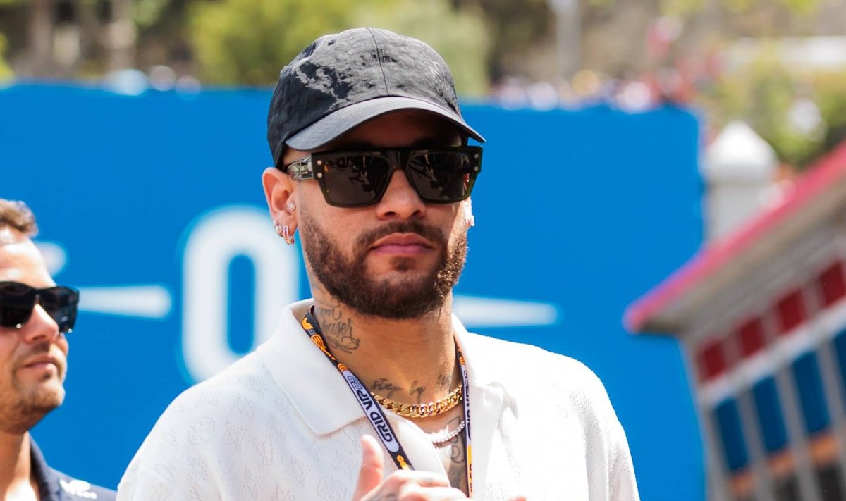 Neymar oli PSG tiitlipidustuste asemel Monaco vormel-1 etapil.