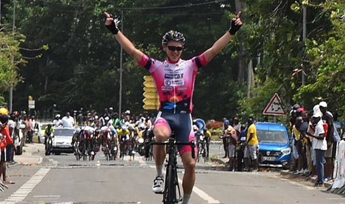 Prantsusmaa amatöörmeeskonnas Team Credit Mutuel Garage pedaaliv Greg Hallop teenis etapivõidu velotuuril Tour de Marie-Galante.