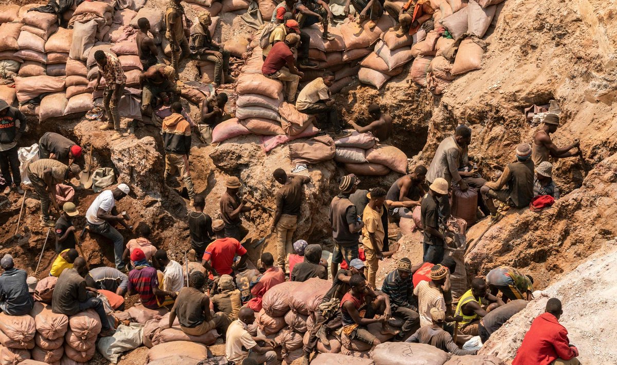 Shabara koobaltikaevandus Kongos. Nõudlus koobalti järele on plahvatuslikult suurenenud, sest läänemaailma rohepööre nõuab rohkem akusid.