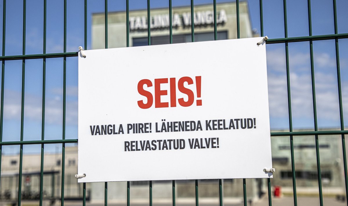 Hoiatussilt Tallinna vangla aial