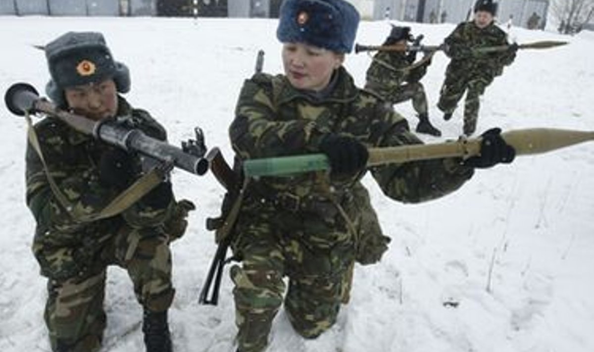 Kõrgõzstani armee naisvõitlejad