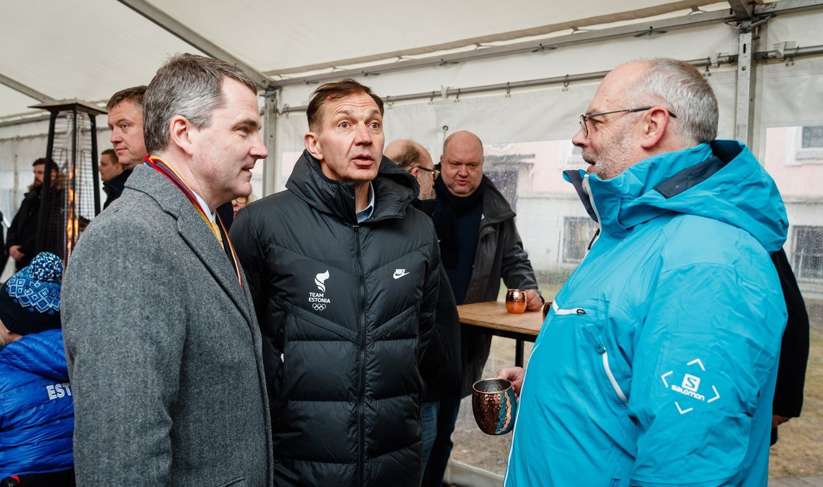SIIM SUKLES, URMAS SÕÕRUMAA, ALAR KARIS