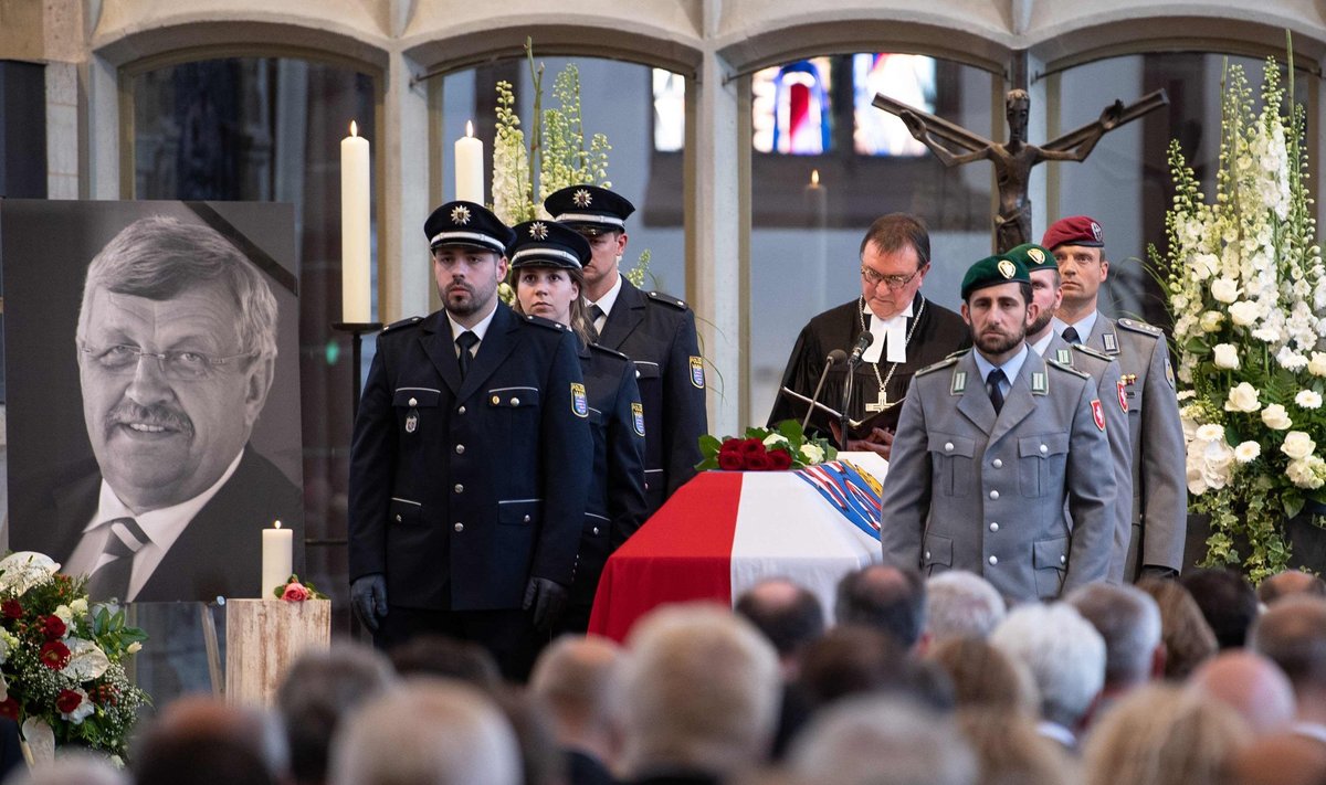 Mõrvari kuuli läbi surnud poliitiku Walter Lübcke matused möödunud nädalal Kasselis.