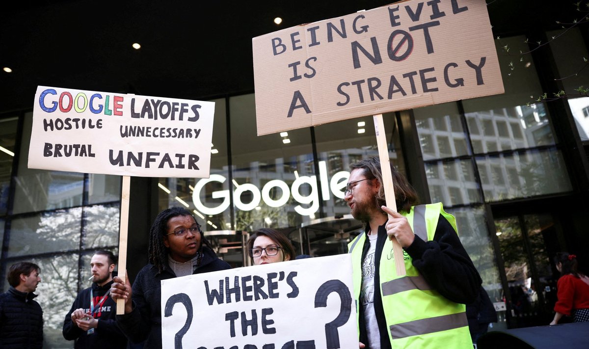 Töötajate meeleavaldus Google’i Londoni kontori ees