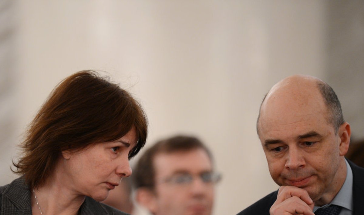 Venemaa riigiduuma rahanduskomisjoni esimees Natalja Burõkina ja rahandusminister  Anton Siluanov