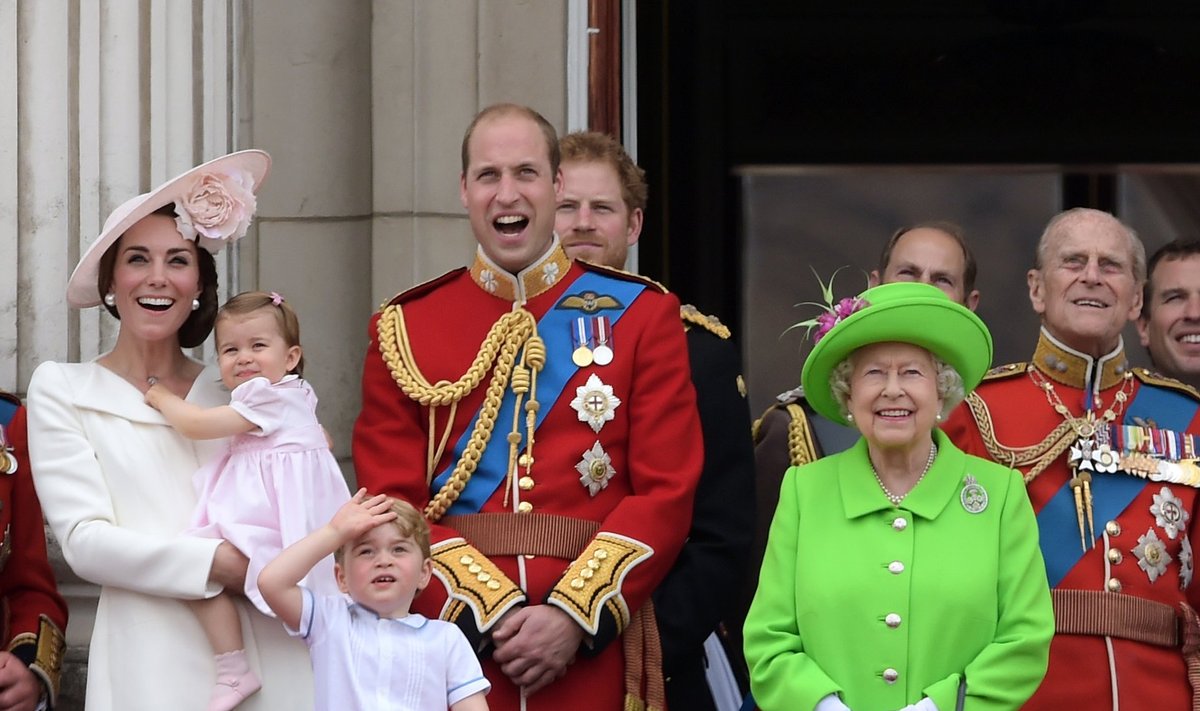 Briti monarh Elizabeth II perega
