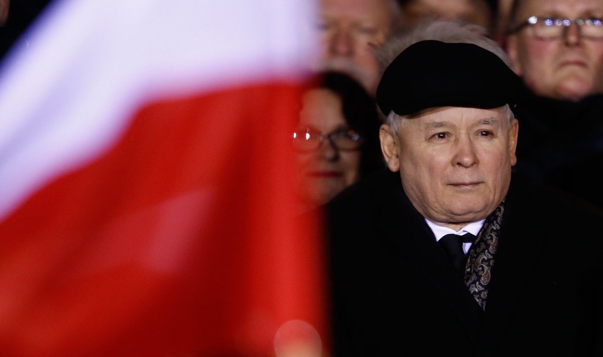 Jaroslaw Kaczynski valitsuspartei meeleavaldusel
