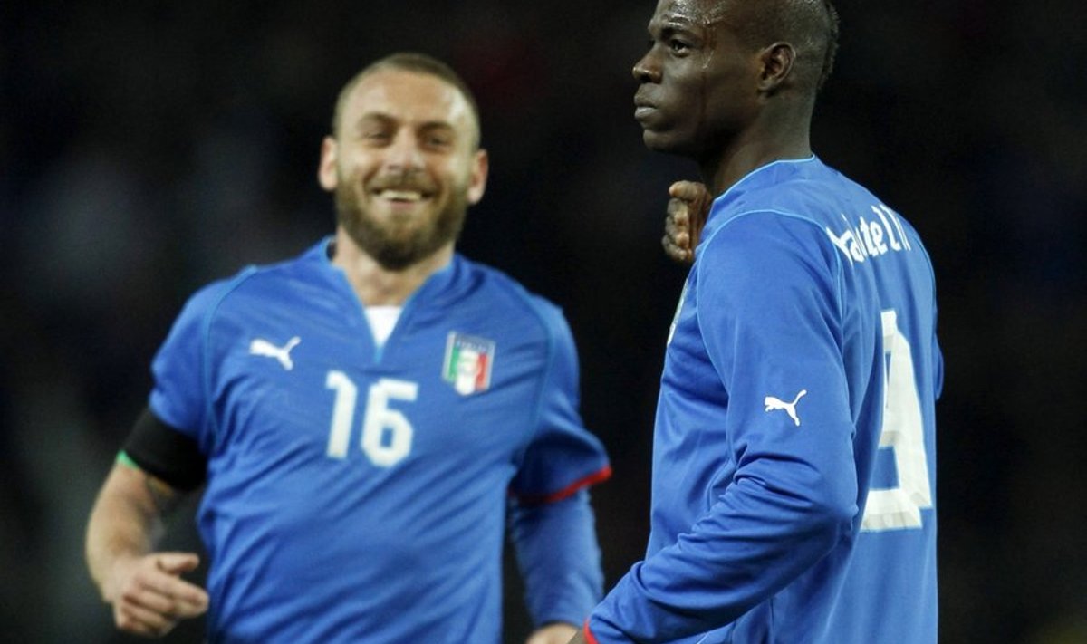 Itaalia väravad lõid eile Rossi (vasakul) ja Balotelli.