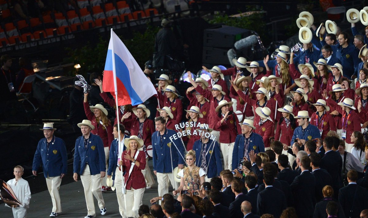Märgiline pilt. Londoni olümpiamängude avamisel kandis Venemaa lippu tennisist Maria Šarapova, kes praegu kannab dopingukaristust.