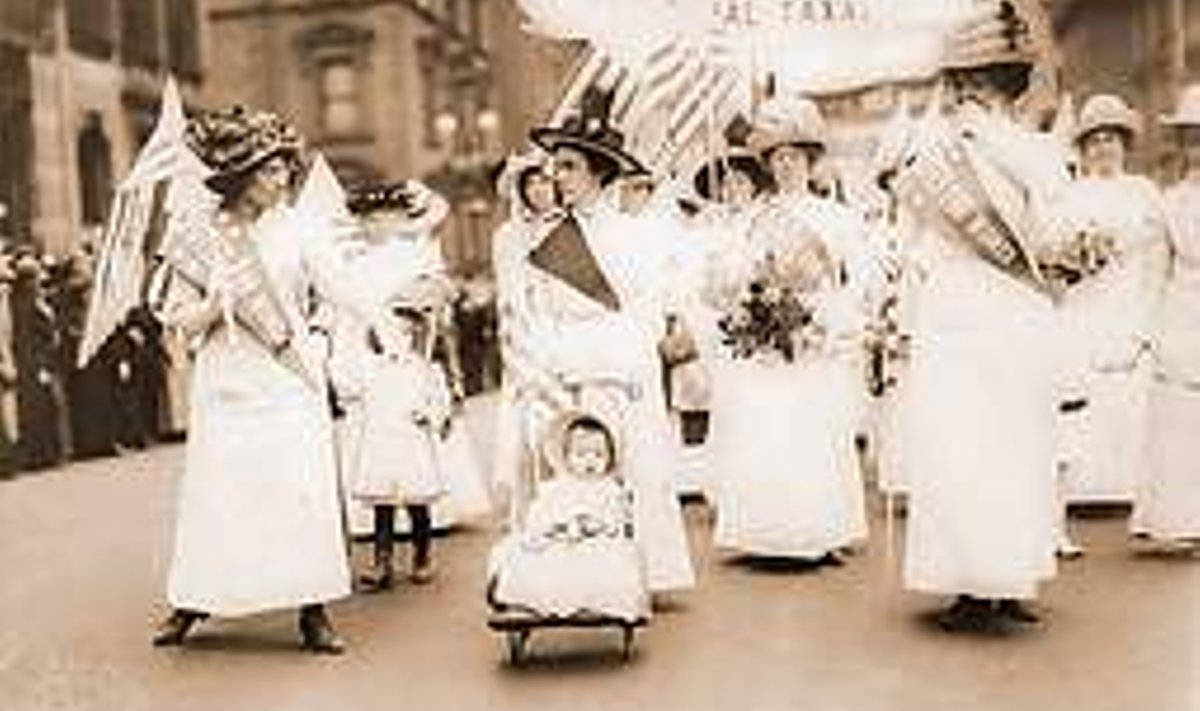 Feminism, 20. Sajandi mõjukamaid mõttevoole: Sufražettide paraad New Yorgis 1912. www.wikipedia.org