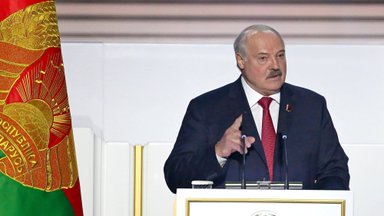 Lukašenka: Poolat ja Balti riike muudetakse NATO platsdarmiks