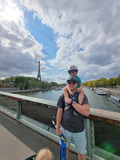 Uku Tormi kukil - Eiffel juba terendab