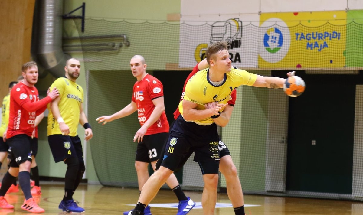 Sten Maasalu (palliga) tabas Viljandi HC kasuks viis korda, aga Vilniuse VHC Šviesa võttis Balti liigas võidu.