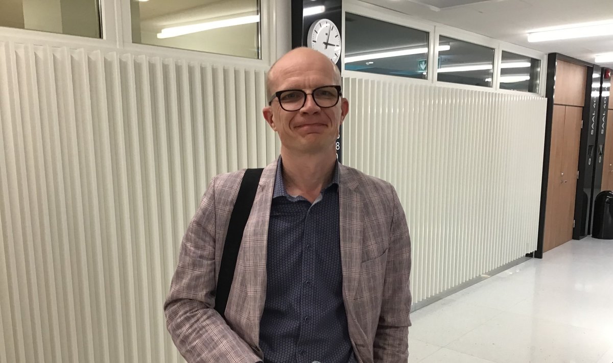 KÜSIJA SUU PEALE EI LÖÖDA: Advokaat Jaanus Tehver esmaspäeval Harju maakohtus pärast edukalt lõppenud tunnistaja küsitlemist.