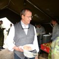FOTOD: President Ilves maitses Kevadtormil sõdurieinet