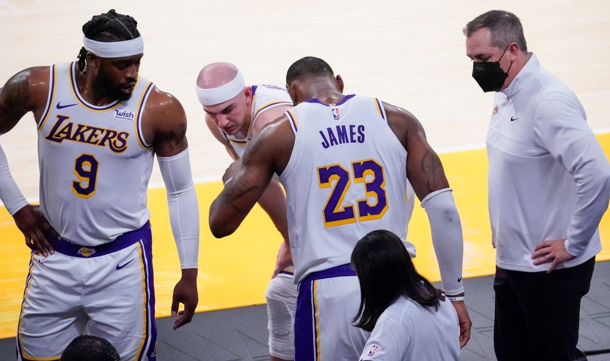 LeBron James sai vigastada ning jääb teadmata ajaks Lakersi mängudest eemale.