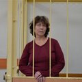 Peterburi kohus vabastas koduarestist naise, kes kirjutas Putini vanemate hauale „võtke ta enda juurde“