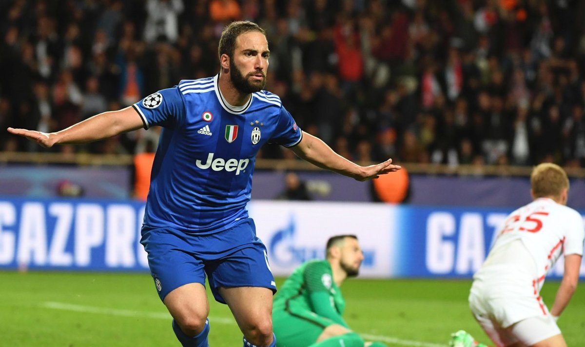 Juventus võitis avamängu võõrsil 2:0.