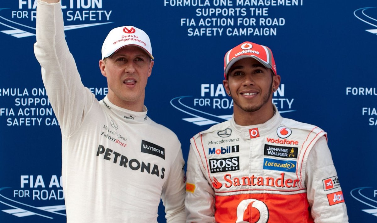 Michael Schumacher ja Lewis Hamilton 2012. aastal Hiinas.