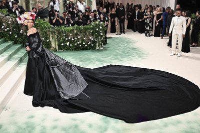 Zendaya ja John Galliano Givenchy kleit