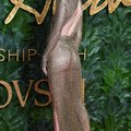 KUUMAD KLÕPSUD | Kendall Jenner võttis fotosessioonil täiesti alasti
