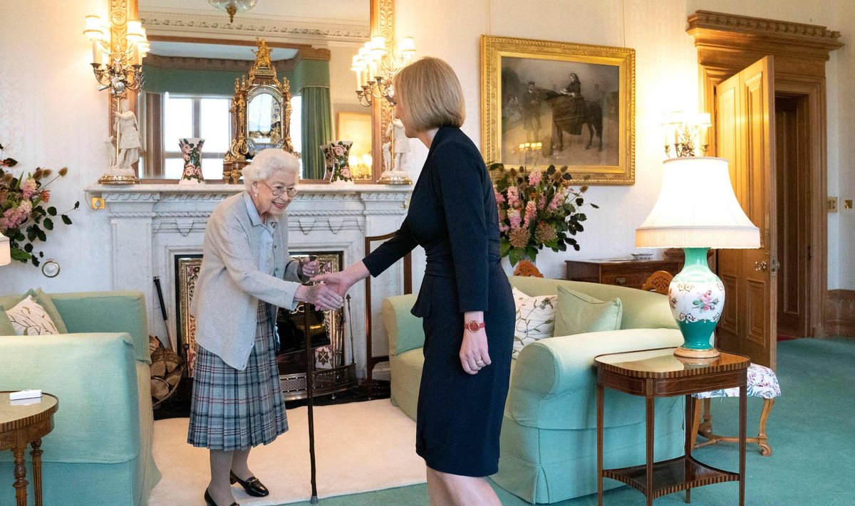 Kuninganna Elizabeth II ja Suurbritannia peaminister Liz Truss.