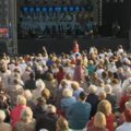 ПРЯМАЯ ТРАНСЛЯЦИЯ: На площади Вабадузе проходит концерт, посвященный юбилею "Балтийского пути"