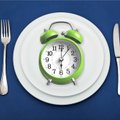 Kas MILLAL süüa on olulisem kui MIDA süüa? Mida ütleb teadlane pärast-kella-kuut-ei-söö reegli kohta