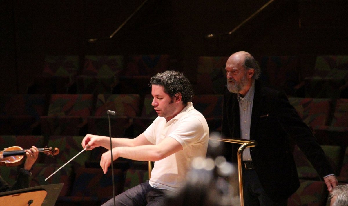 Los Angelese filharmoonikute peadirigent Gustavo Dudamel ja Arvo Pärt Walt Disney kontserdimajas.