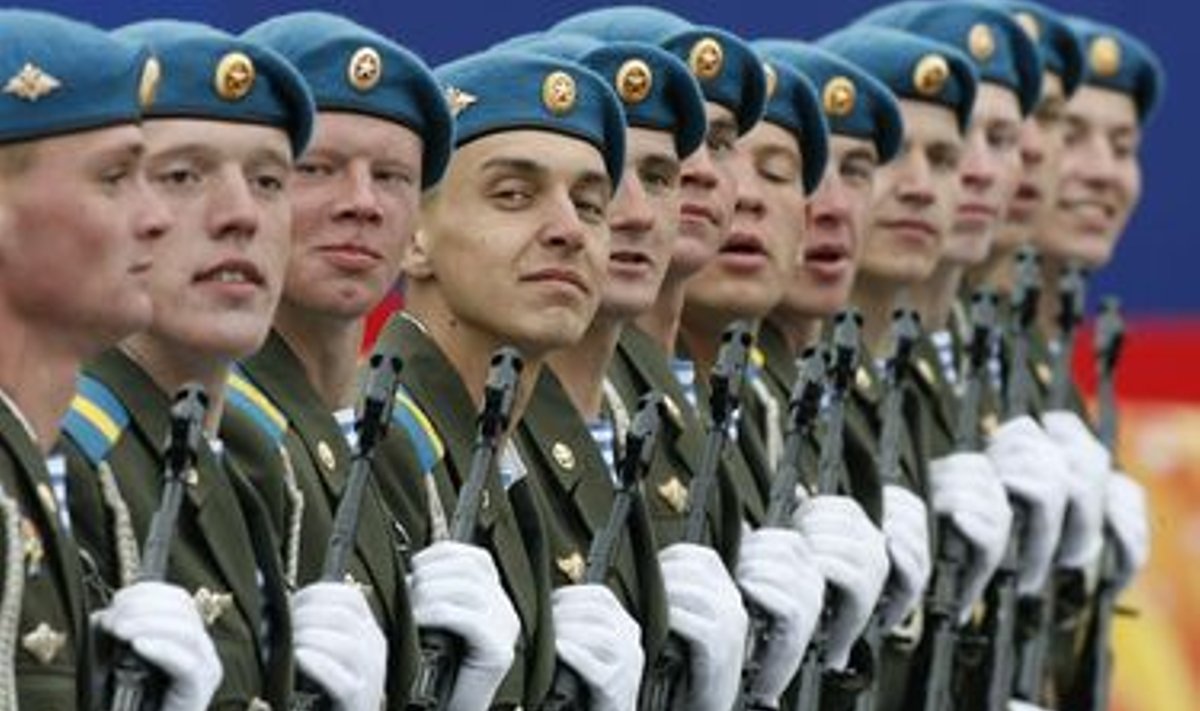 Vene õhudessantväelased Moskvas paraadil