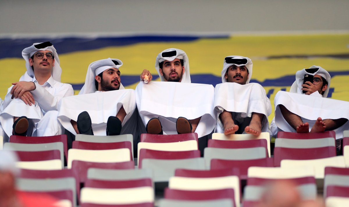 Katari härrasmehed kergejõustiku MM-i jälgimas.