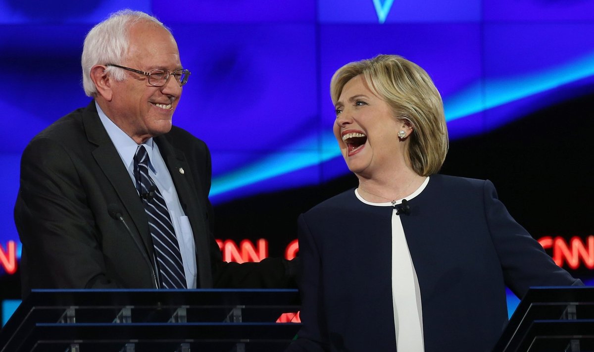 Demokraatide presidendikandidaadiks pürgijate esimene televäitlus kujunes Clintoni ja Sandersi sõuks, ülejäänud kolm ei pääsenud eriti pildile.