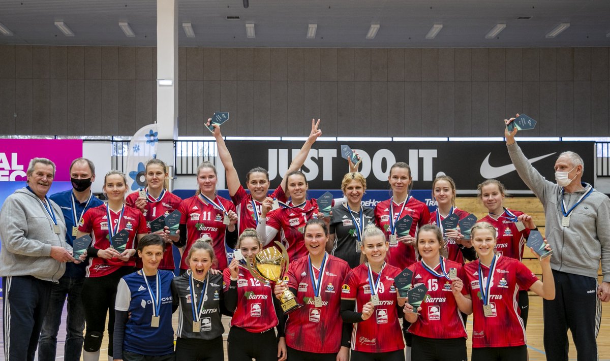 Võru Familia VK hõbedane naiskond – nende meistrivõistluste suurim võitja.