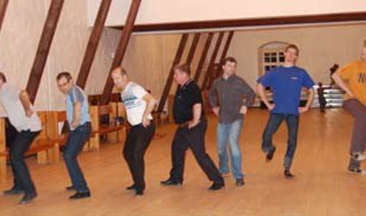 Sirgu meeste tants (Foto: Teele Reissaar)