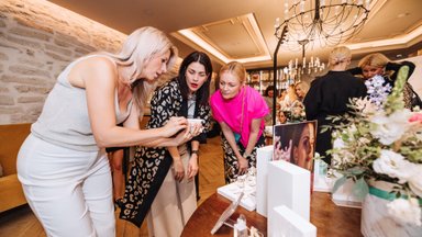 ФОТО | Эстонские красавицы собрались познакомиться с украшениями от бренда Sif Jakobs и трендами нового сезона