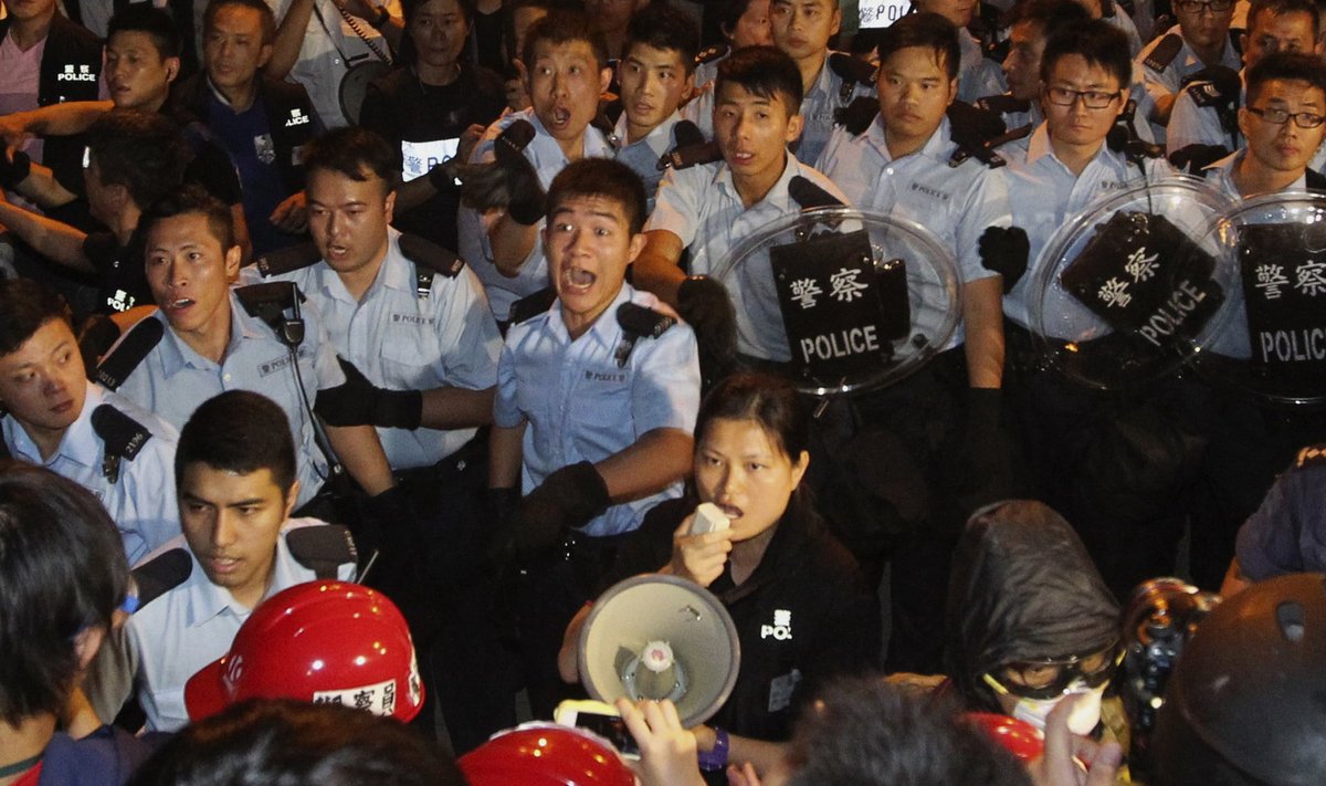 Уличные протесты в Гонконге