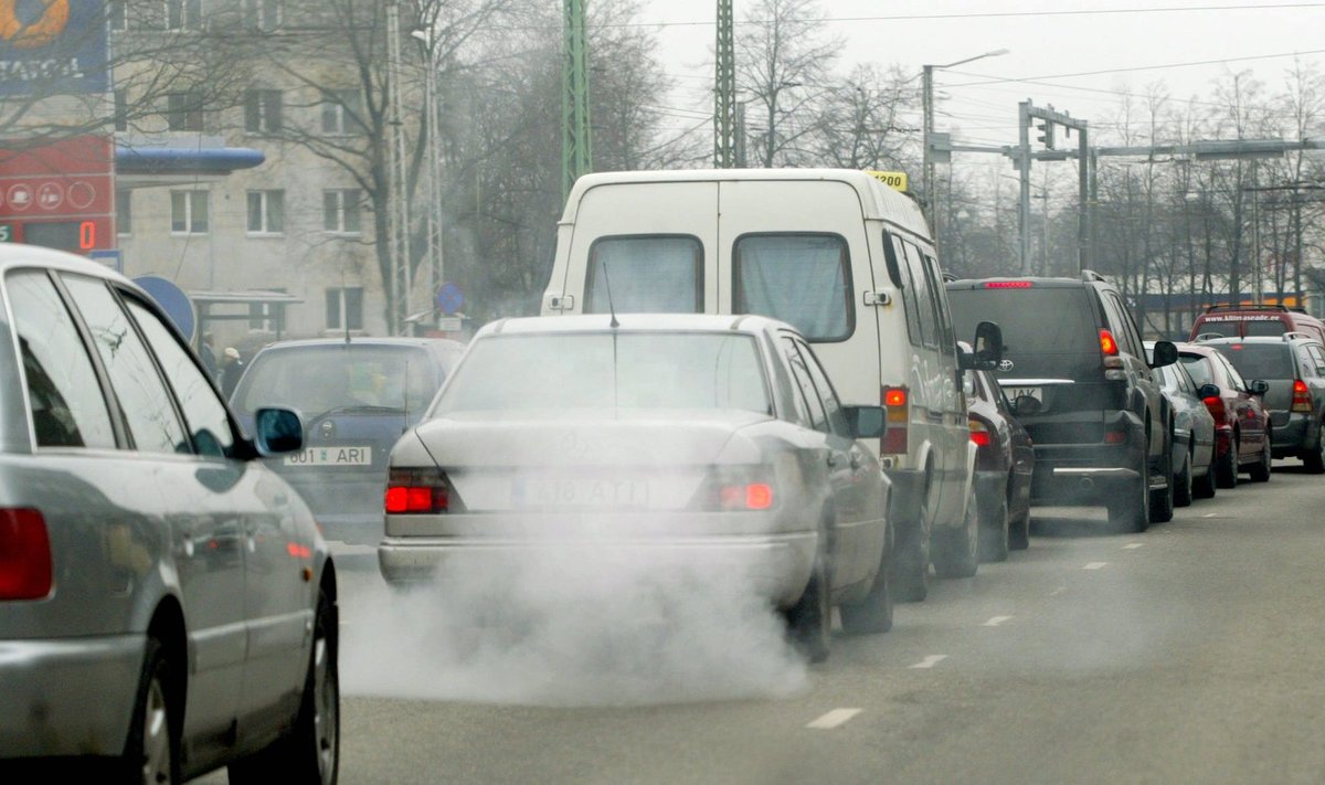 Eestis on liiga palju autosid, liiga suure ja saastava mootoriga.
