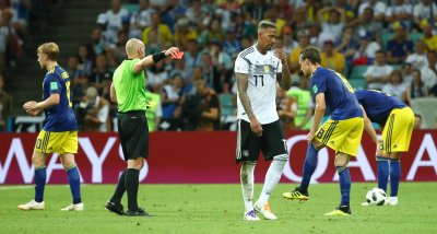 Boatengi punane kaart jättis Saksamaa 82. minutil kümnekesi