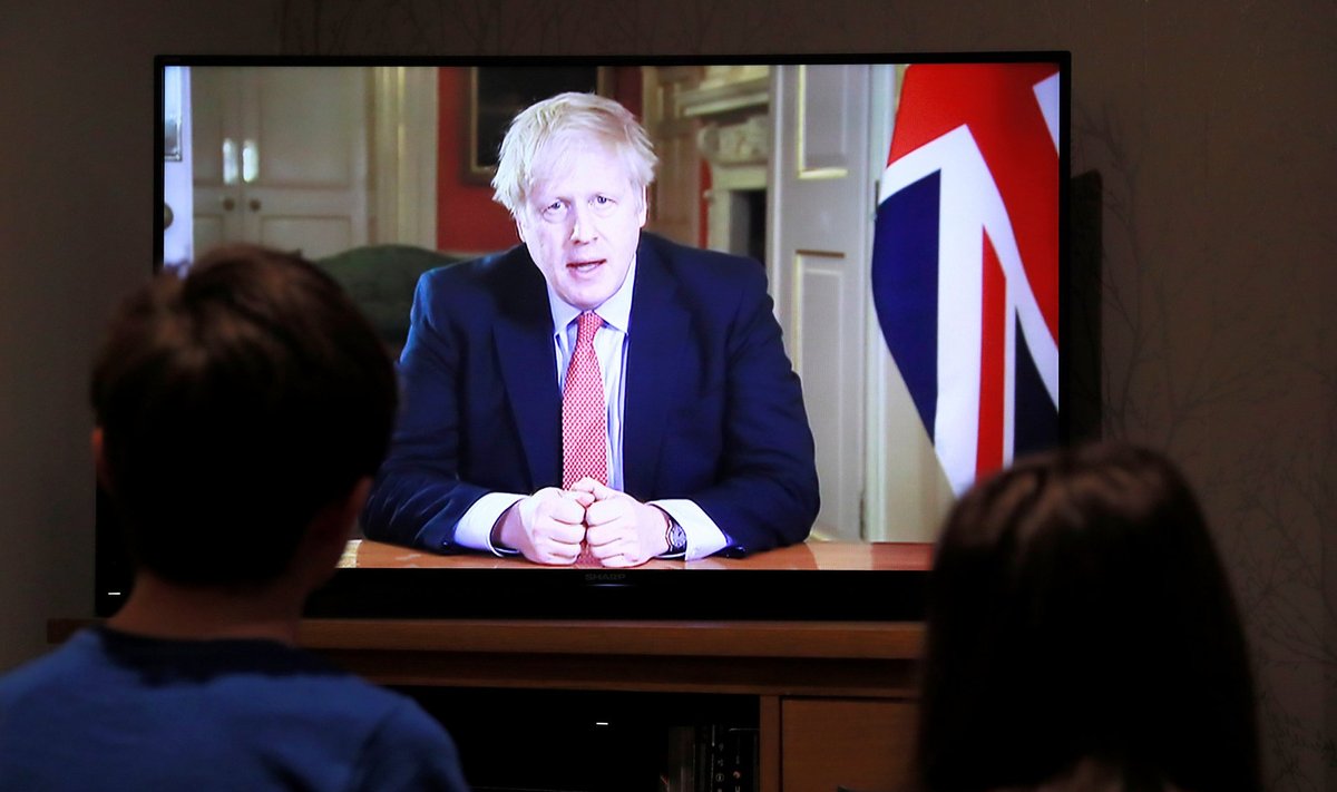 Suurbritannia peaminister Boris Johnson kuulutas uued piirangud välja televisioonis.
