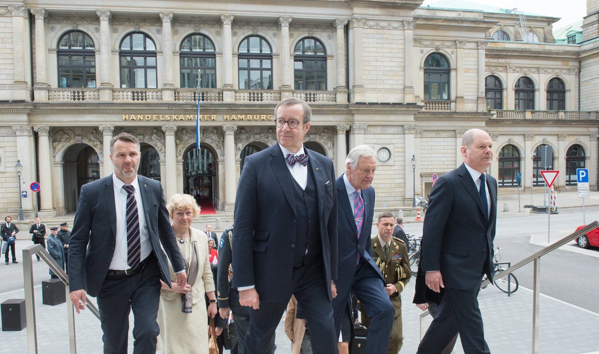 President Ilves esines Hamburgi Eesti ärifoorumil.