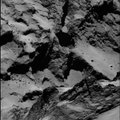 Rosetta leidis päikesele läheneva komeedi pinnalt suuri vajumisauke