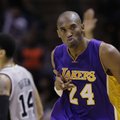 VIDEO: Bryant veel Jordanit kinni ei püüdnud, Lakers võitis lisaajal Spursi