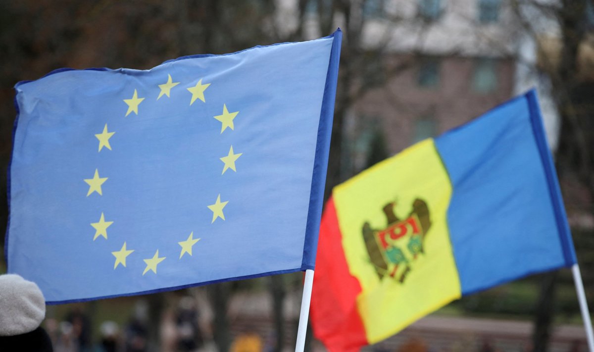 Euroopa ja Moldova lipud.