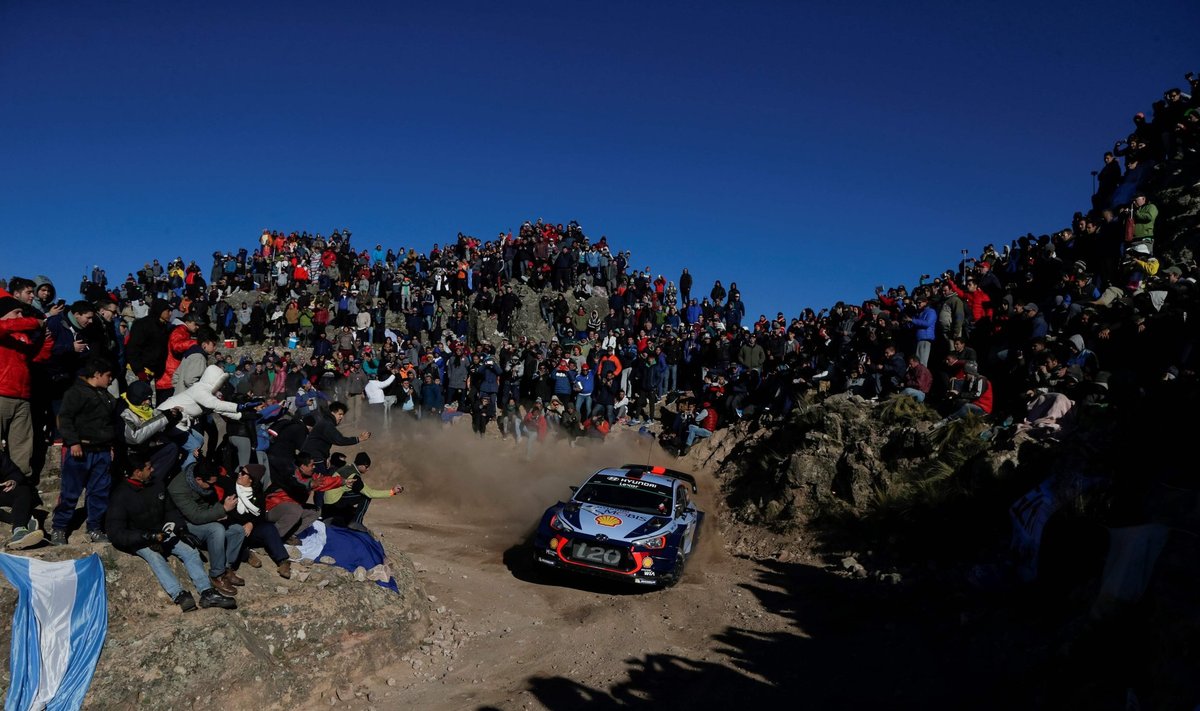 Praegu on WRC-sarjas üks Lõuna-Ameerikas toimuv ralli - Argentina ralli. 