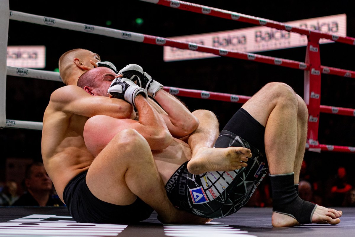 FOTOD | The League võitlusõhtu: Vorovski tegi võiduka comebacki, Astur võitis MMA debüüdi ja Themas võttis Kibuselt revanši