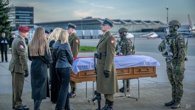 Правда ли, что польский генерал погиб в Донбассе в результате удара „Искандером“?